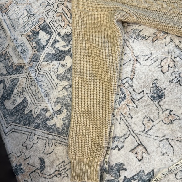 Vintage wool Tan Cable Knit Cardigan with leather buttons by preferred stock - Picture 4 of 15